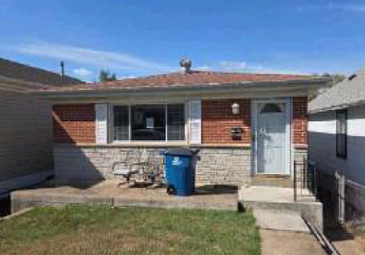 761 Ruprecht Ave Saint Louis, MO 63125, Saint Louis County