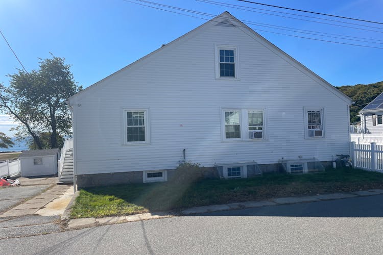 11 Tolman Av Gloucester, MA 01930, Essex County