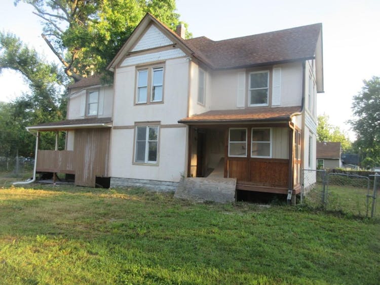 1205 NE Michigan Ave. Topeka, KS 66616, Shawnee County