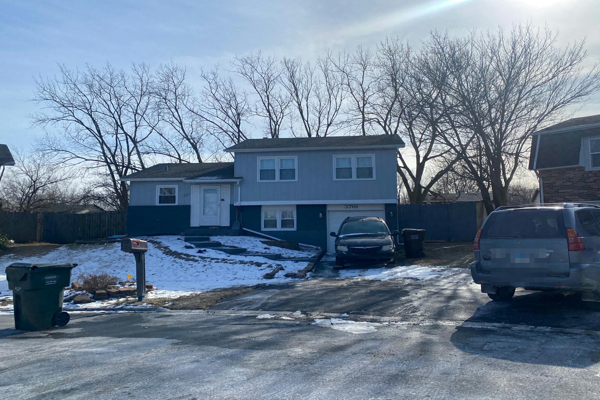 Kirk Ct, Country Club Hills, IL 60478