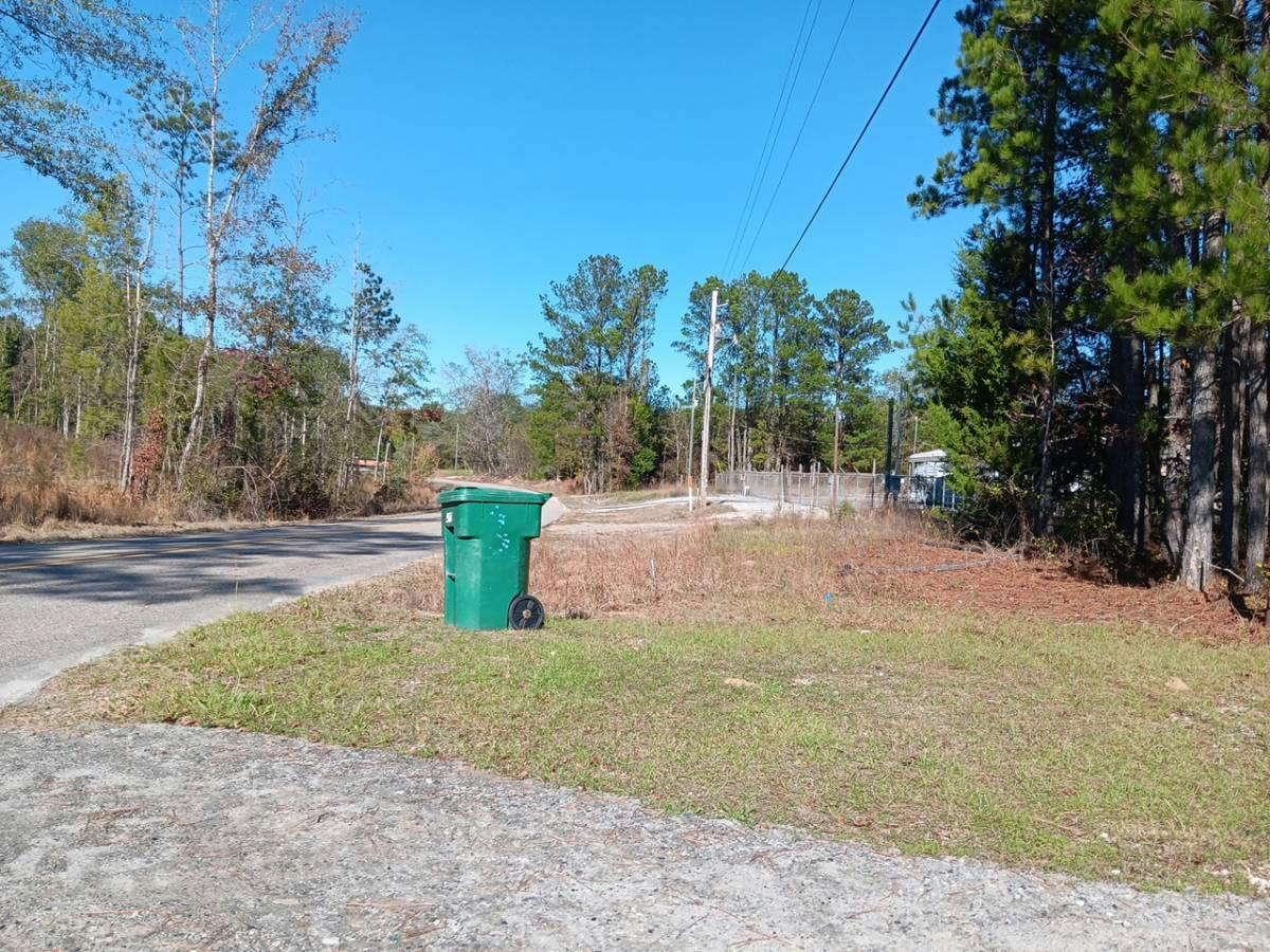 Ramsey Cir, Northport, AL 35475