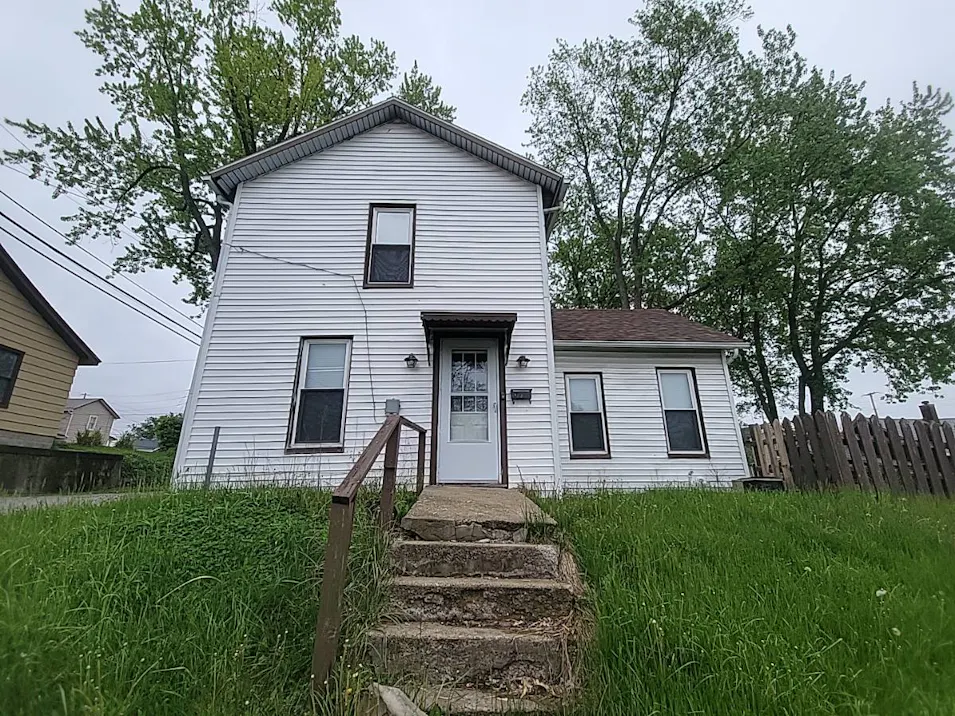266 W Clark St East Palestine, OH 44413, Columbiana County