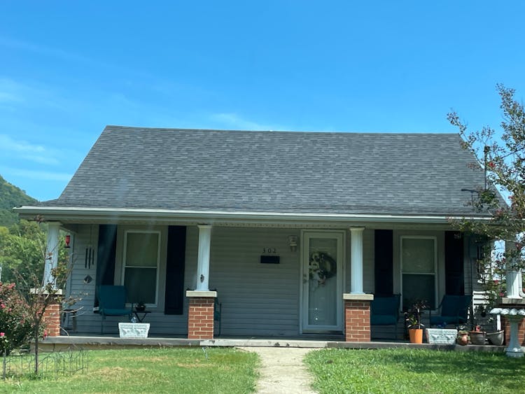 302 Elm St Ravenna, KY 40472, Estill County