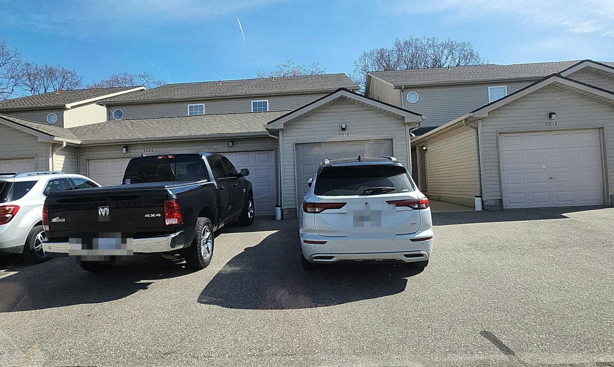 Harbor Oak Dr, Waterford, MI 48329