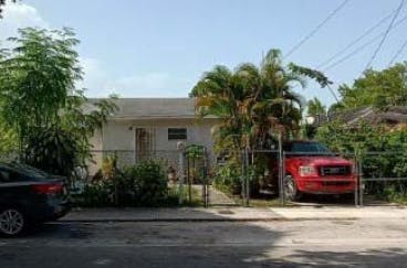 59th St, Miami, FL 33142