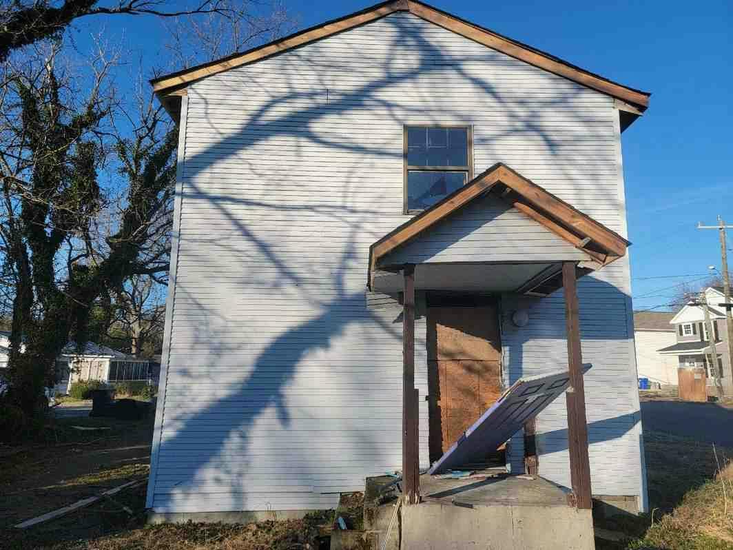 Linden Ave, Suffolk, VA 23434