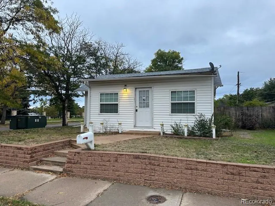 4990 Hooker St Denver, CO 80221, Adams County