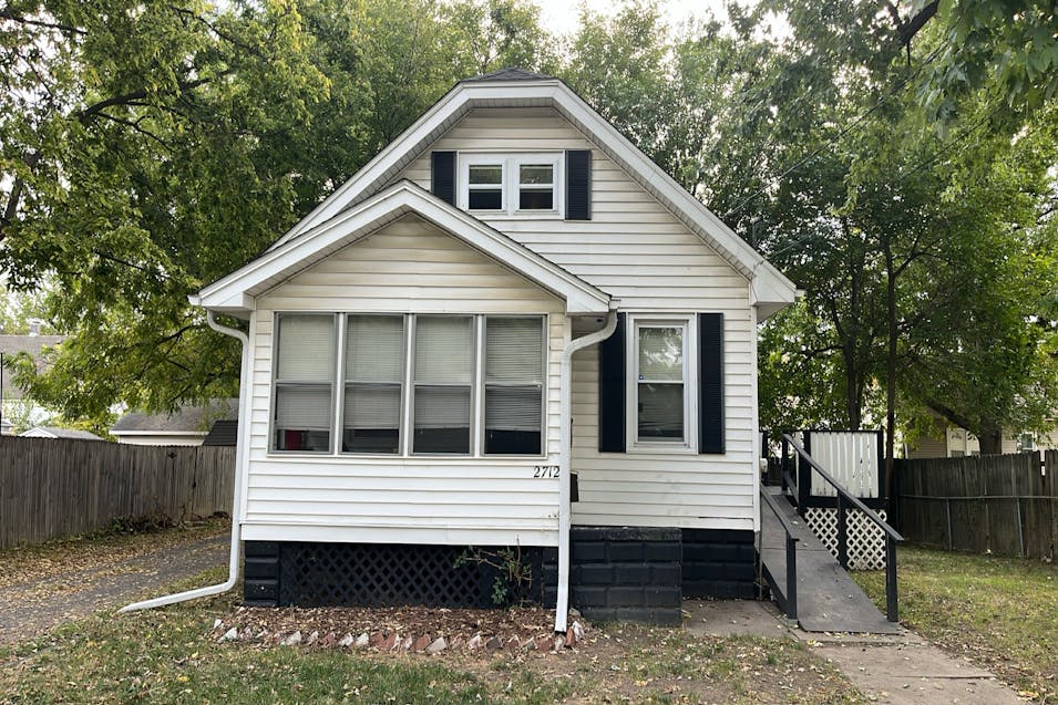 2712 N Ellis St Peoria, IL 61604, Peoria County