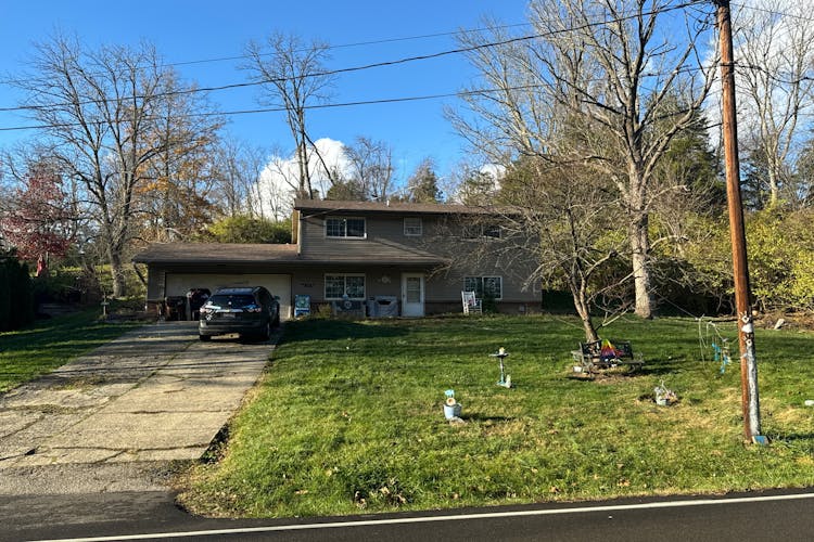 6169 Sheed Rd Cincinnati, OH 45247, Hamilton County