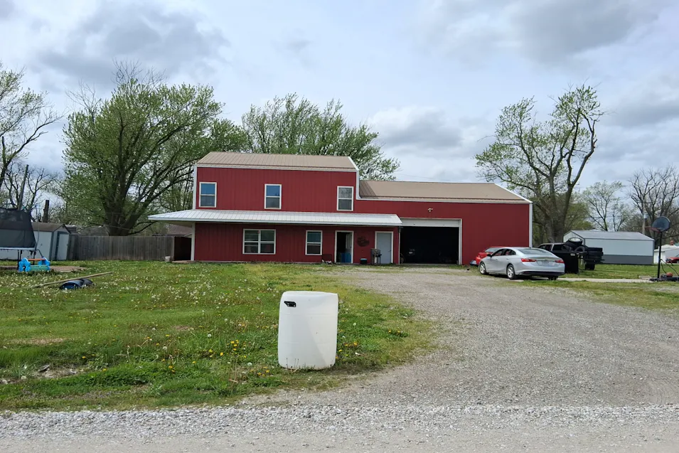 302 Oklahoma Ave Clark, MO 65243, Randolph County
