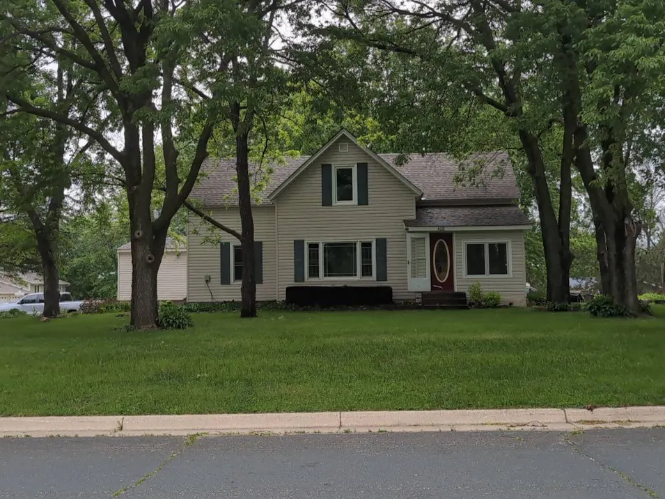 408 Ne3rd St Medford, MN 55049, Steele County