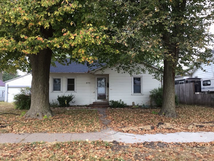 815 N 8th Ave Washington, IA 52353, Washington County