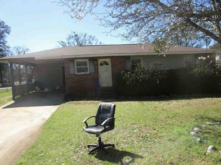 513 E Poplar St Thomaston, GA 30286, Upson County