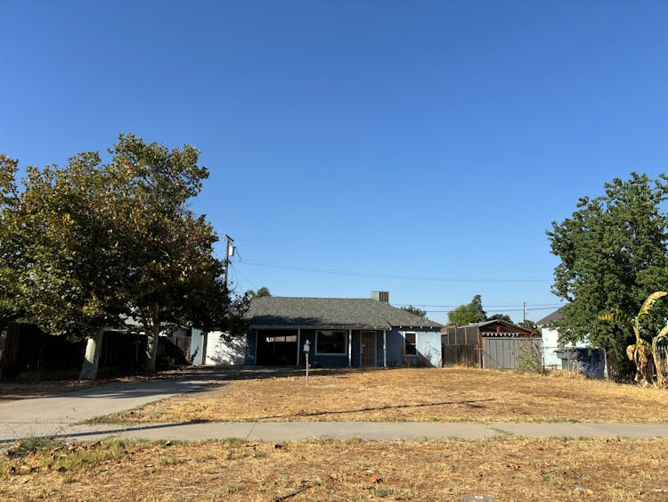 4723 E Nevada Ave Fresno, CA 93702, Fresno County