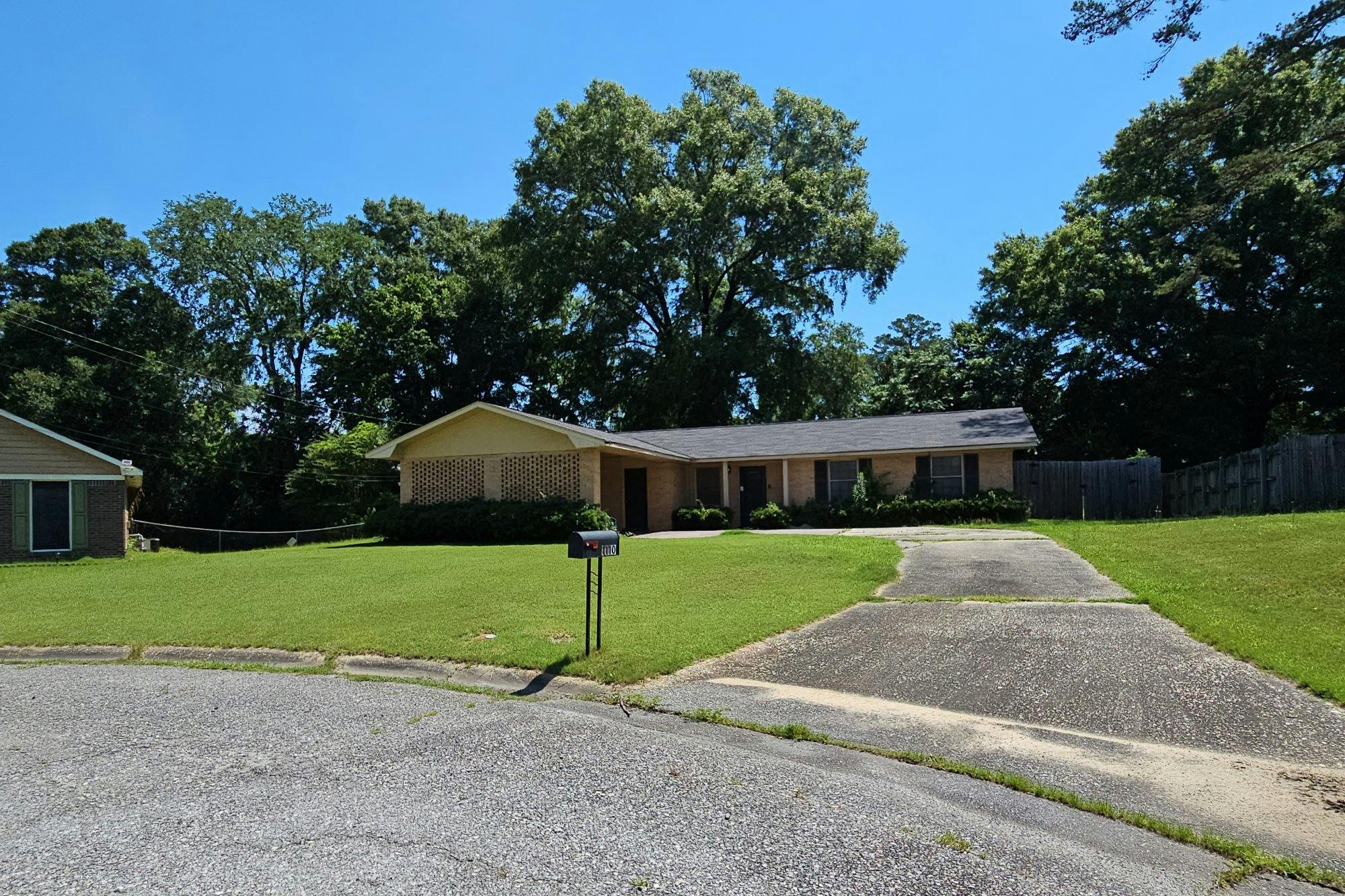 Woodburn Dr, Columbus, GA 31907 #1