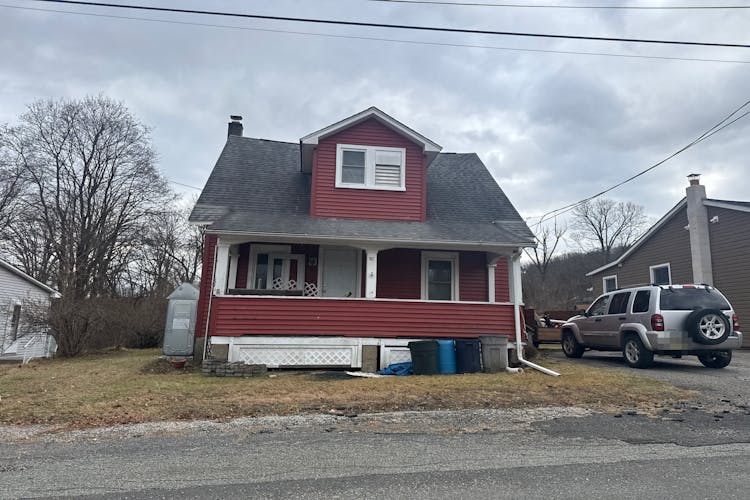 10 Avenue B Ogdensburg, NJ 07439, Sussex County