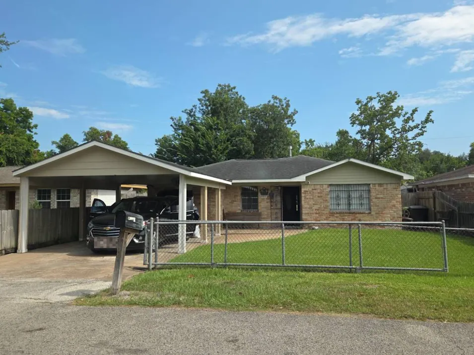 9027 Klondike Houston, TX 77075, Harris County