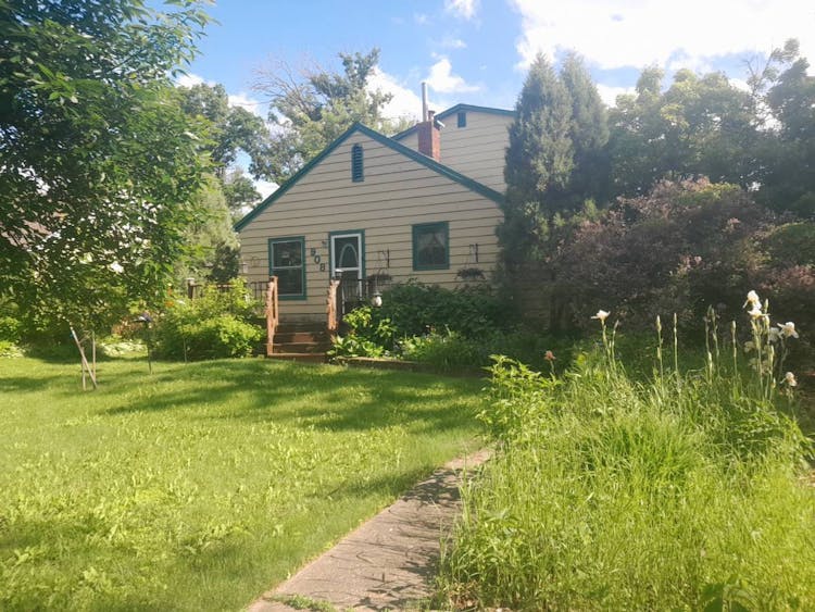 908 Lake Street NE Warroad, MN 56763, Roseau County