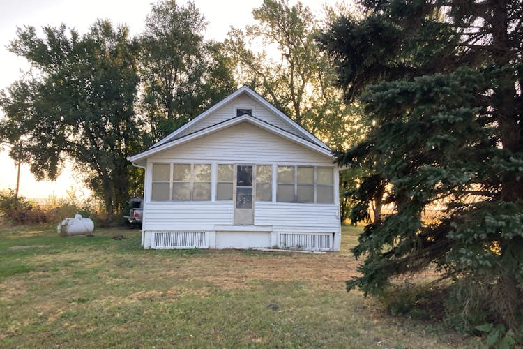 2866 Dallas Ave Salix, IA 51052, Woodbury County