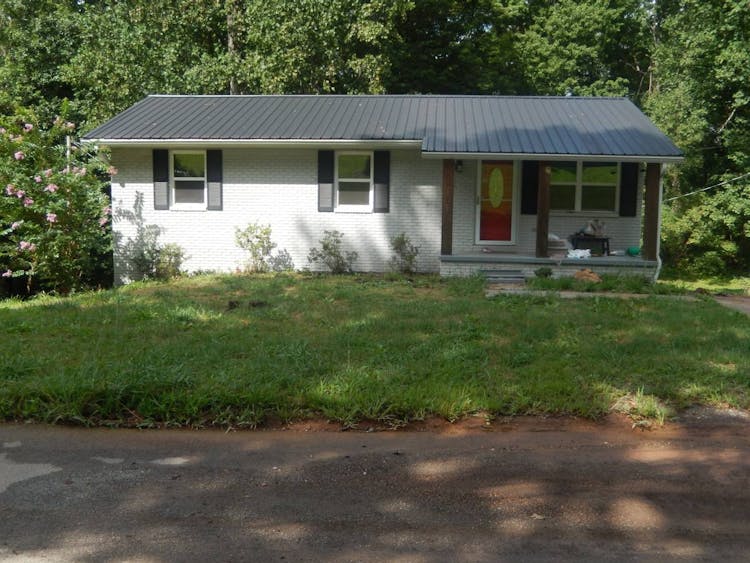 484 Norris Dr Tazewell, TN 37879, Claiborne County