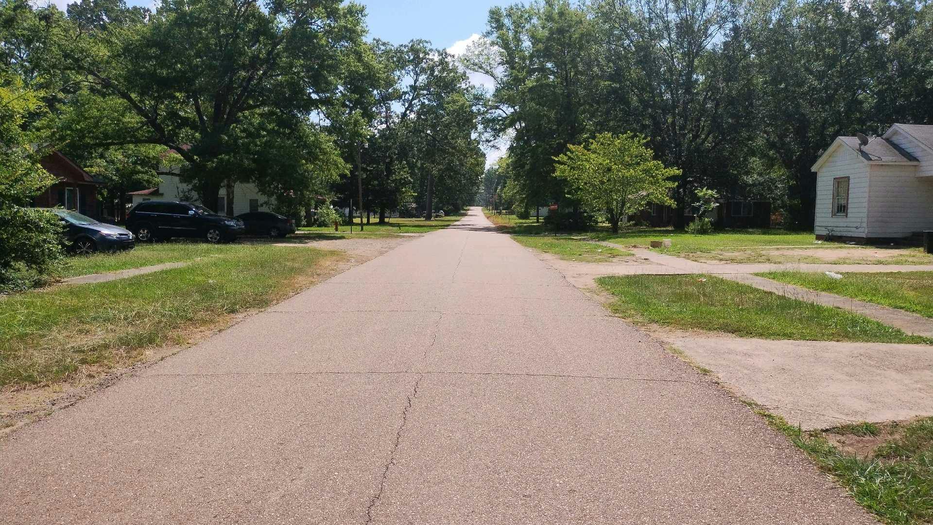 Crayton St, Gurdon, AR 71743