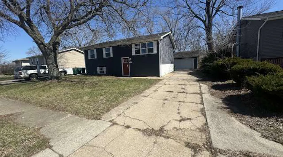 7513 Chase Street Merrillville, IN 46410, Lake County