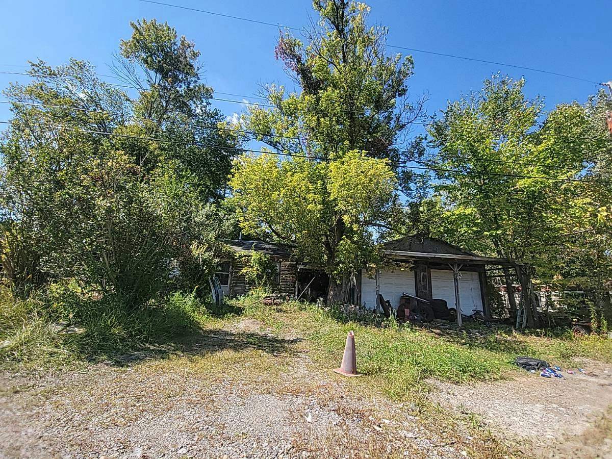 Wallace Rd, East Palestine, OH 44413