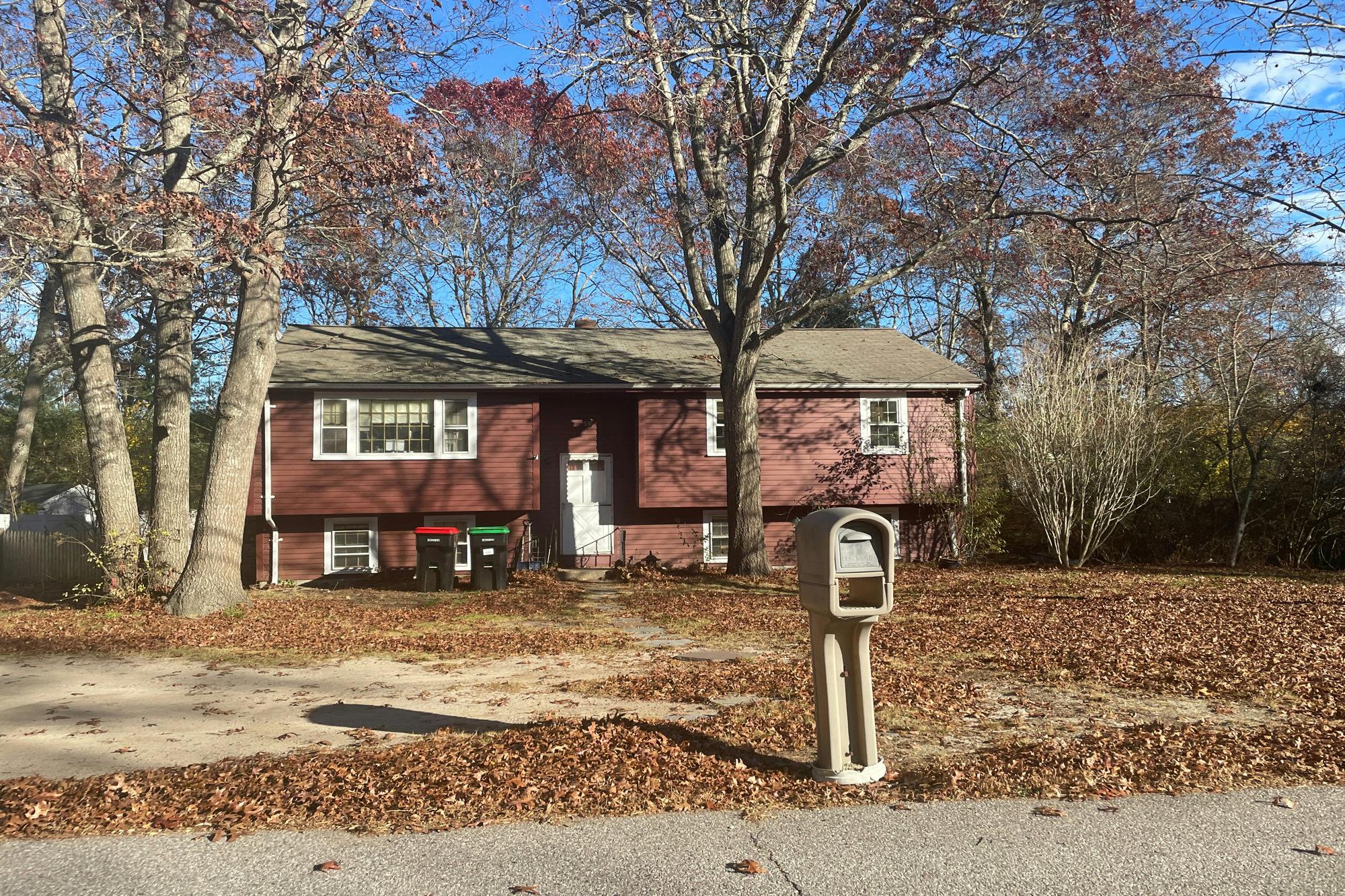 Flintlocke Dr, Plymouth, MA 02360