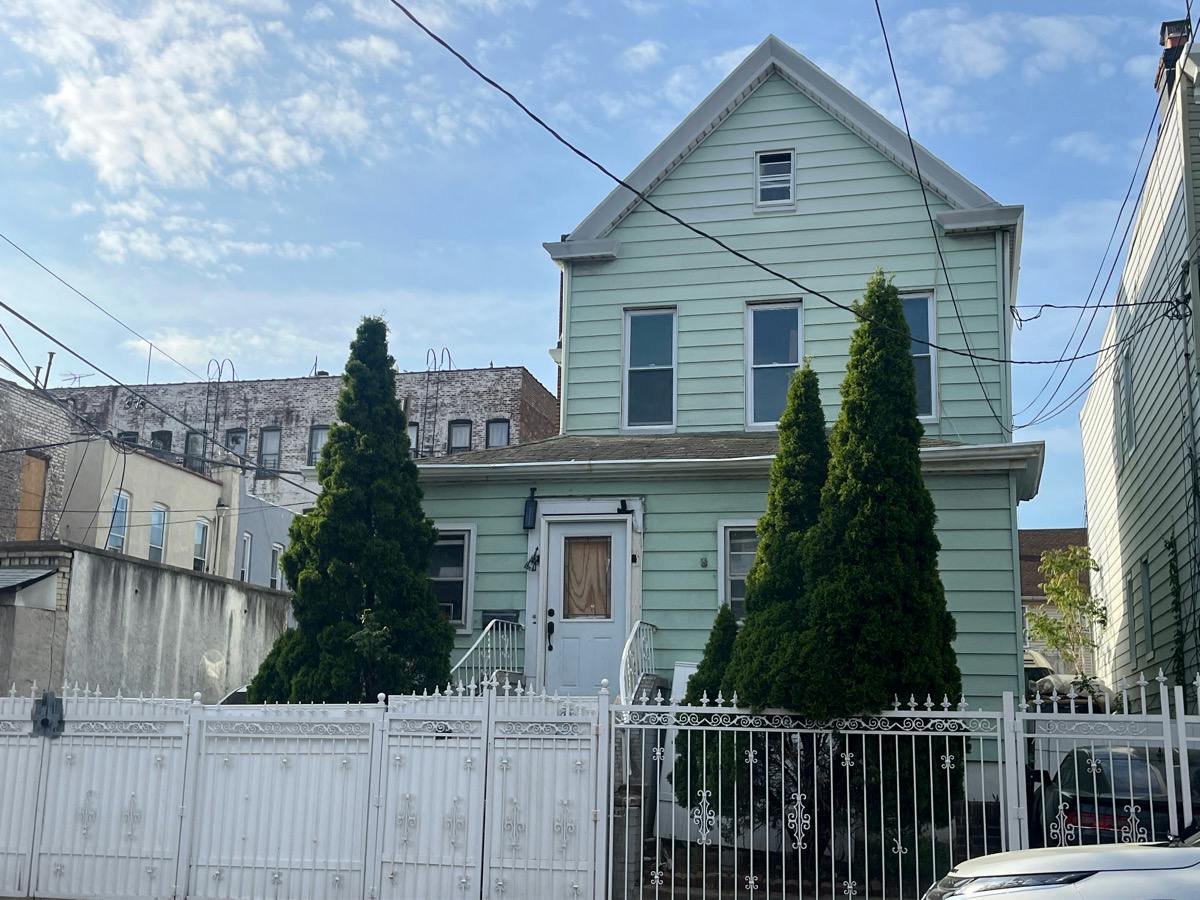 88th Ave, Woodhaven, NY 11421 #1