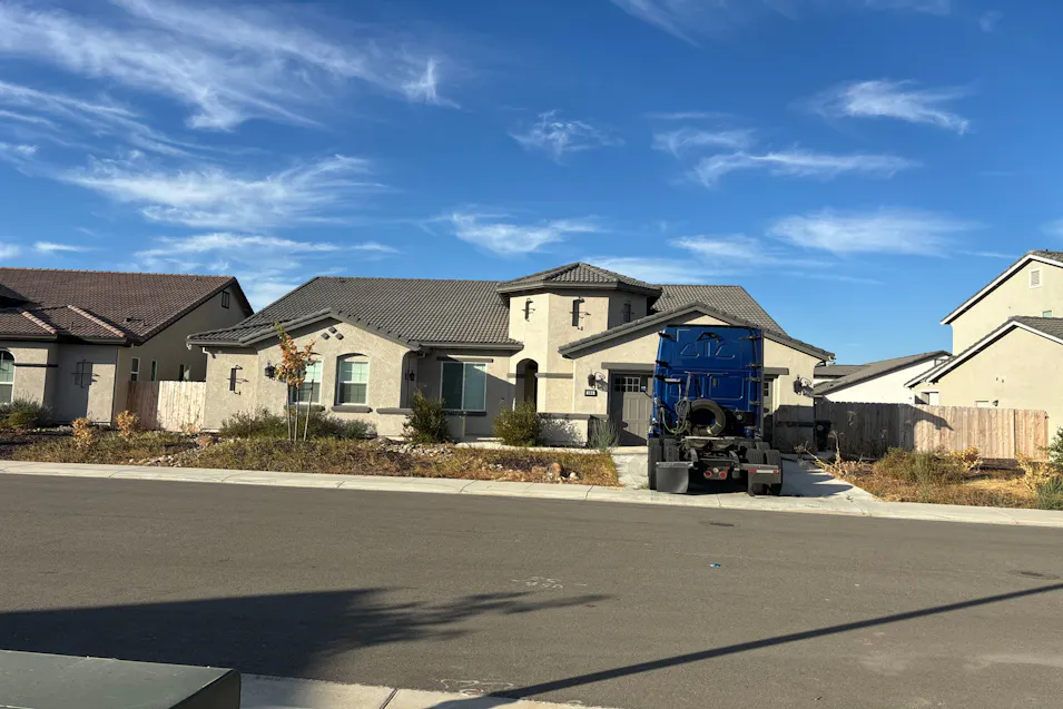 208 Manhattan Street, Manteca, CA 95337, San Joaquin County