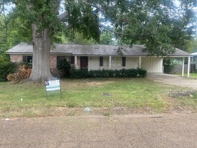 1348 Winterview Drive Jackson, MS 39211, Hinds County