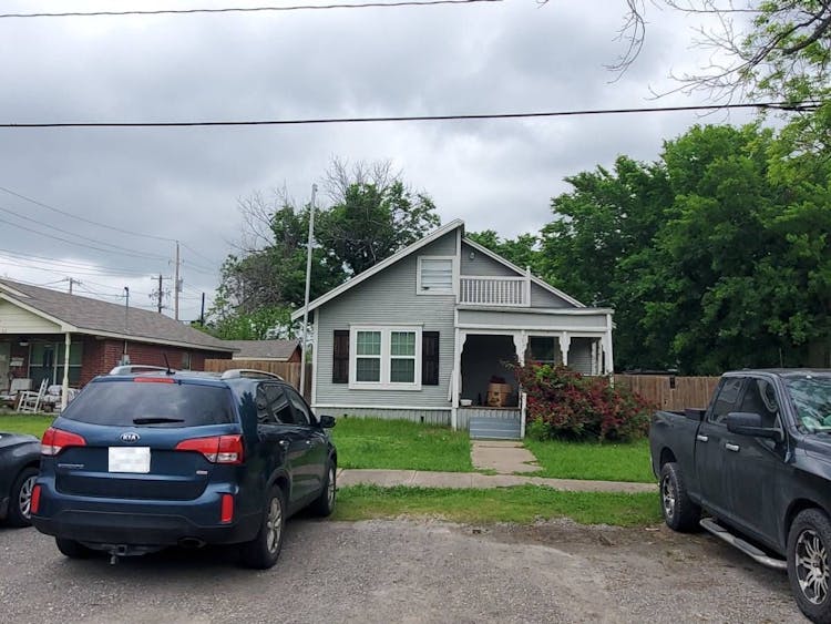 307 W 7th St Ferris, TX 75125, Ellis County