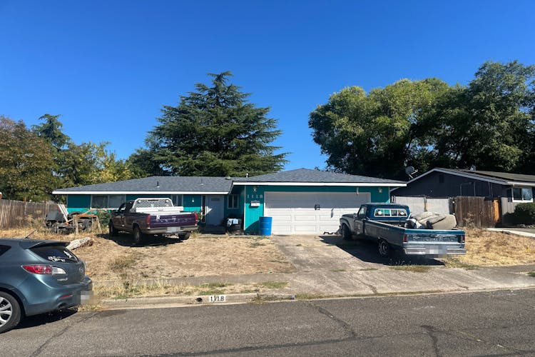 1118 N 5th St Central Point, OR 97502, Jackson County