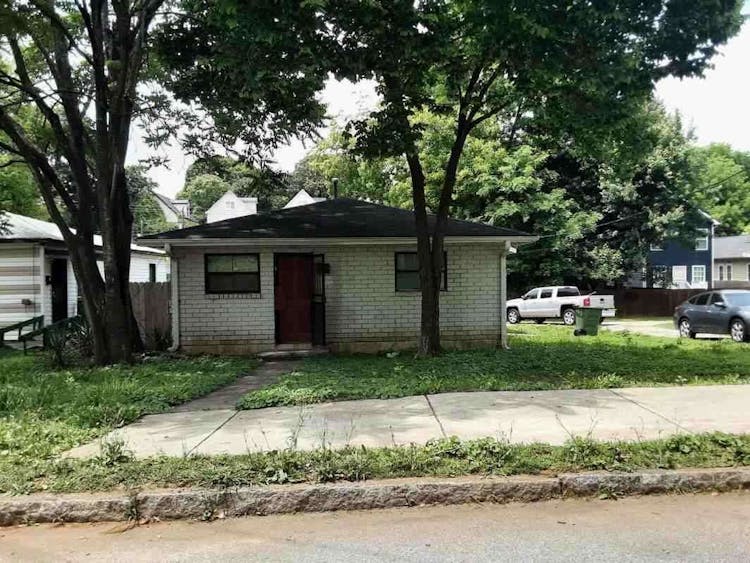 1177 SW Smith Street Atlanta, GA 30310, Fulton County