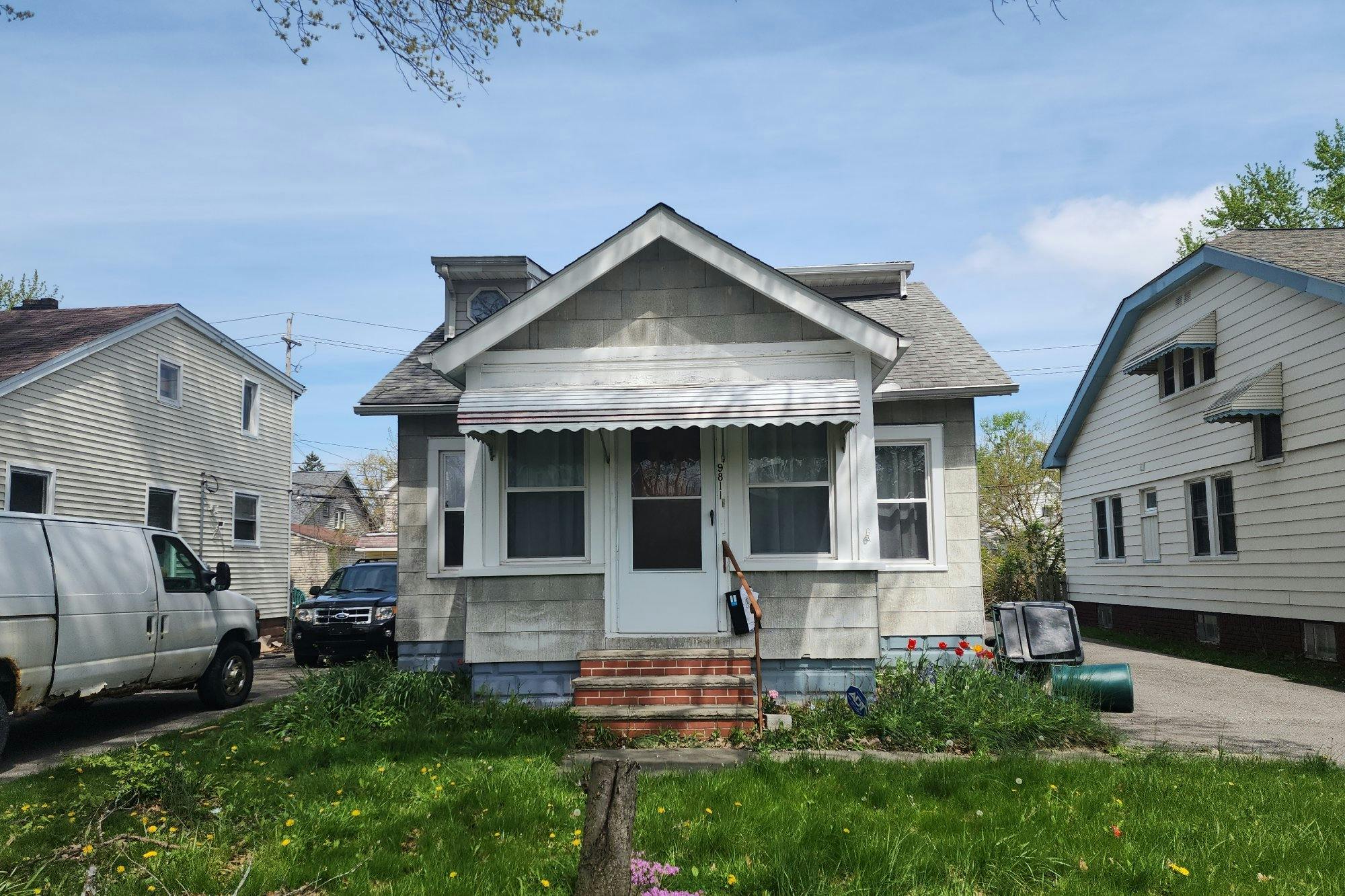 Robinson Ave, Cleveland, OH 44125 #1