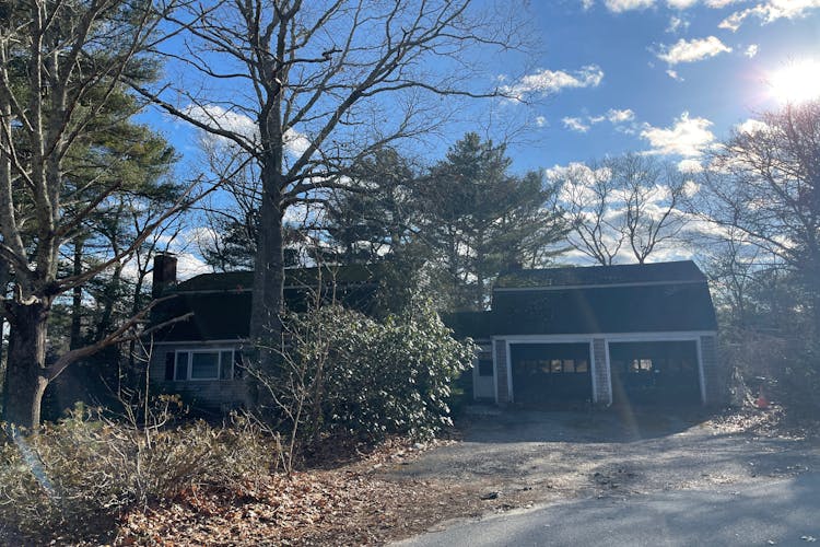 17 Fresh Pond Cir, Plymouth, MA, 02360, USA