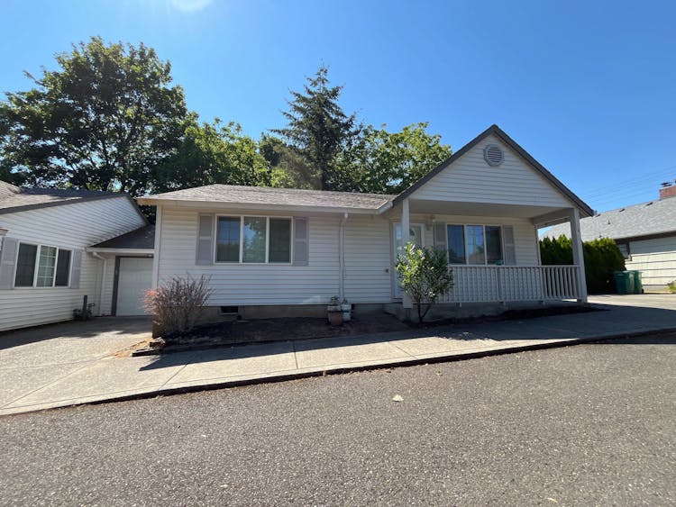 15310 SE Stark St C Portland, OR 97233, Multnomah County