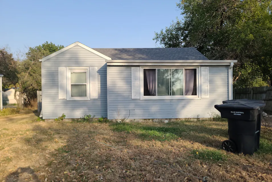 1110 N Hewett Ave Hastings, NE 68901, Adams County
