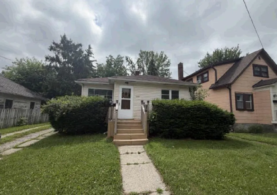 910s Webster St Saginaw, MI 48602, Saginaw County