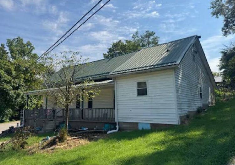 108 Harrison Ave NW Depauw, IN 47115, Harrison County