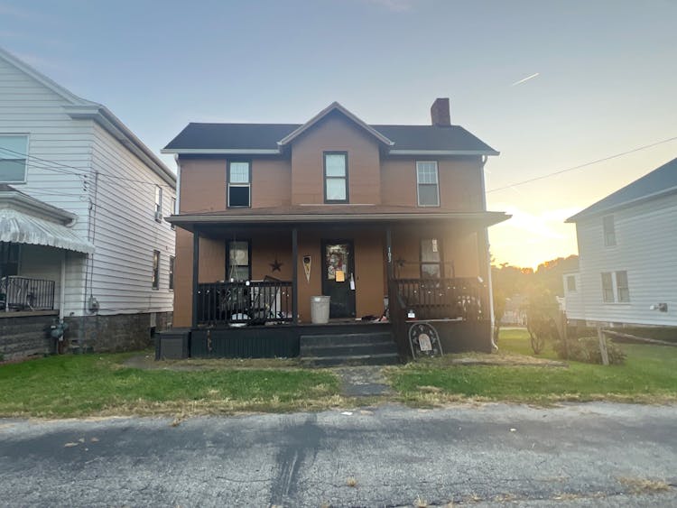 103 Memorial St Dunbar, PA 15431, Fayette County