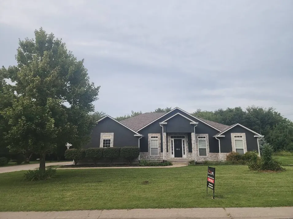 1611 Deer Run Rd Oak Grove, MO 64075, Jackson County