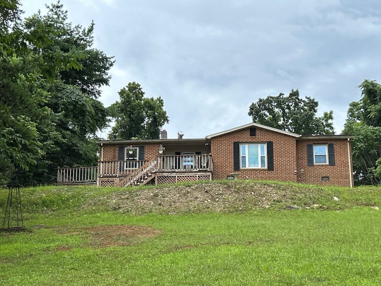 764 N Dry Well Road Natural Bridge, VA 24578, Rockbridge County