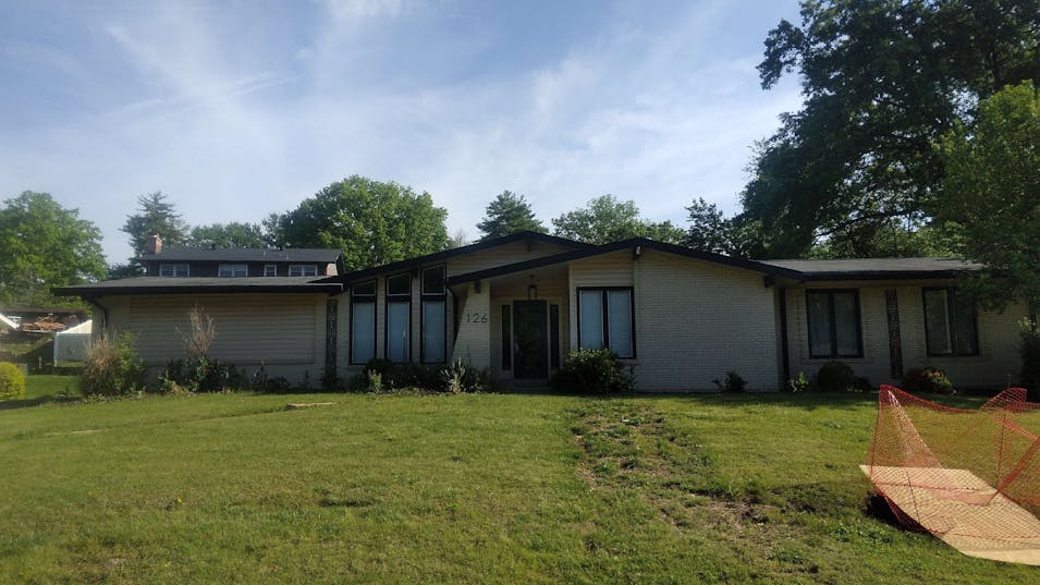 126 La Gorce Dr Chesterfield, MO 63017, St. Louis County