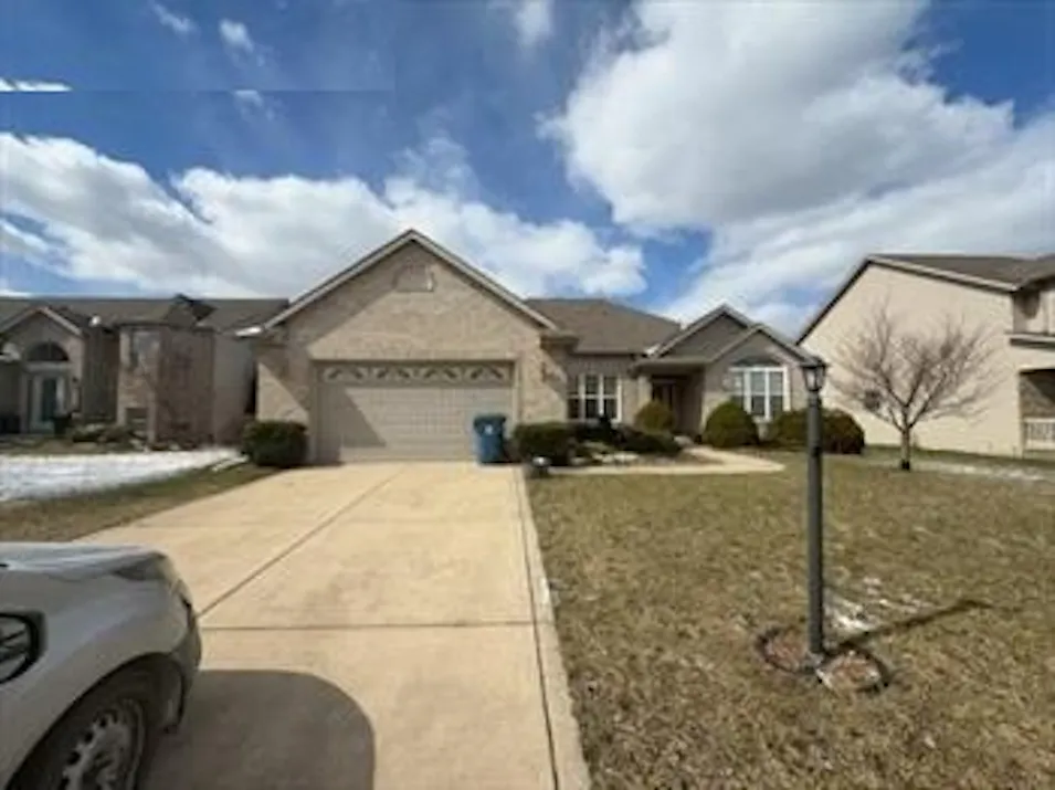 10372 Price St Winfield, IN 46307, Lake County