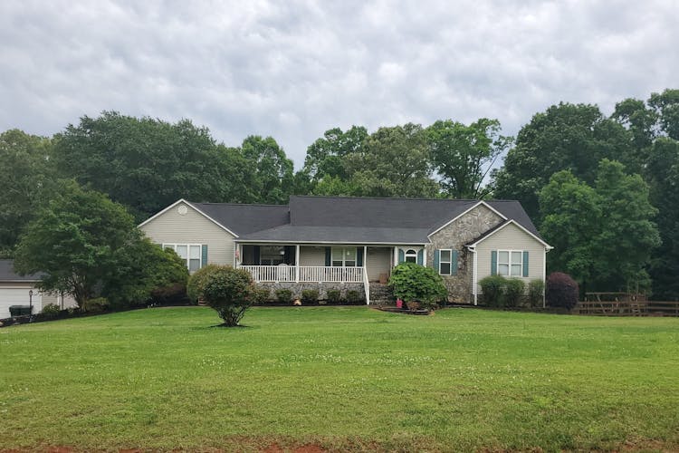 240 Ridings Road Campobello, SC 29322, Spartanburg County