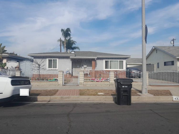 437 E Sandison St Wilmington, CA 90744, Los Angeles County