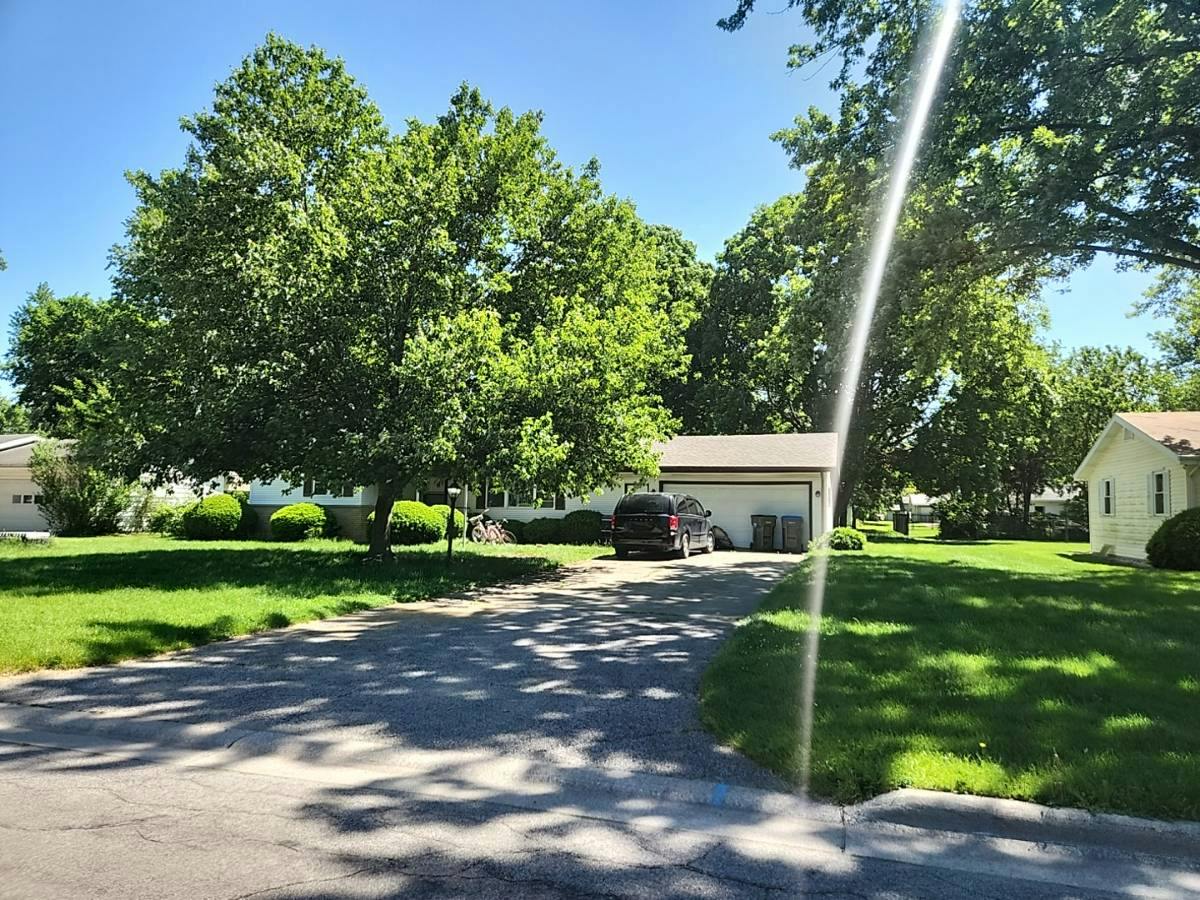 14th St, Goshen, IN 46526 #1