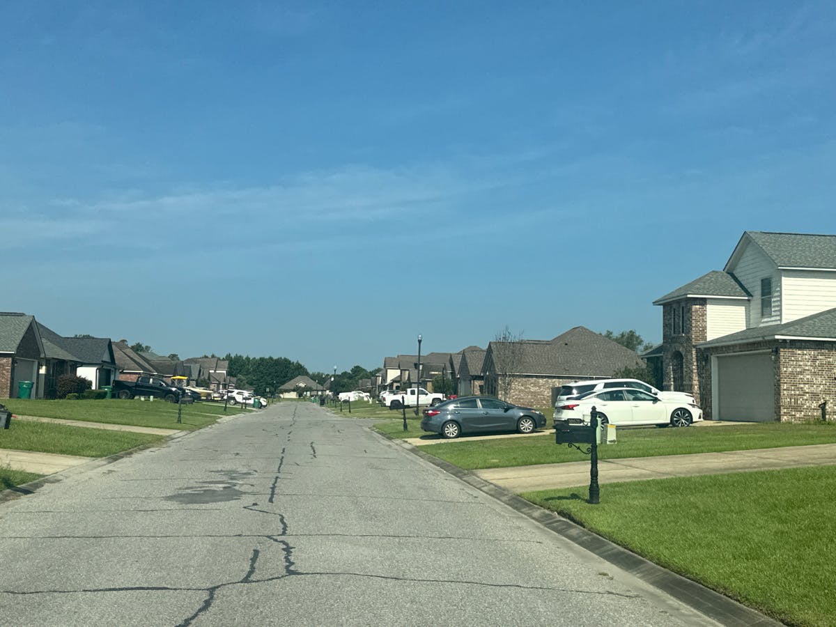 10613 Dodger Dr, Denham Springs, LA 70726, Livingston County