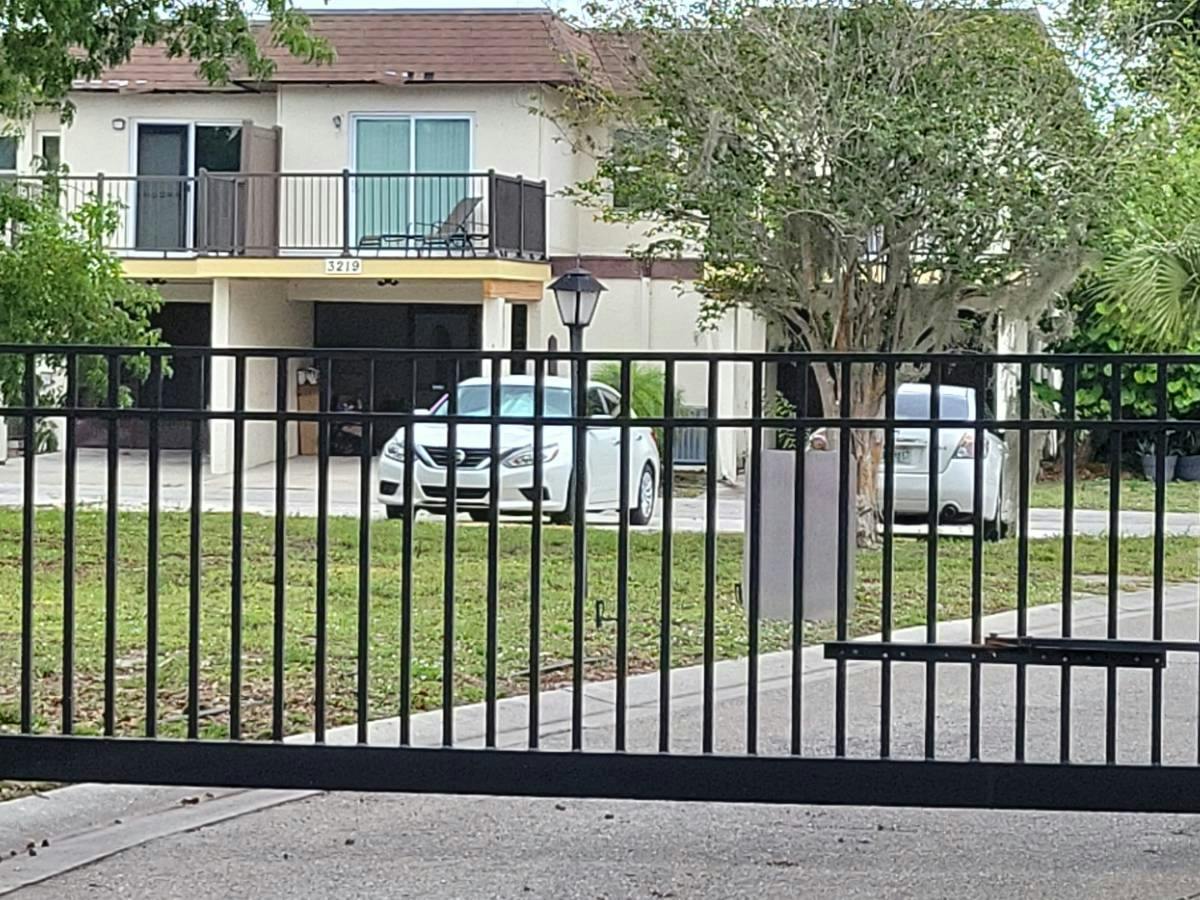 Ramblewood Pl, Sarasota, FL 34237
